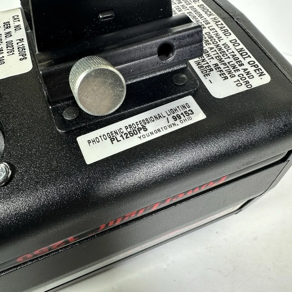 Photogenic Powerlight 1250 PL1250DROM Professional Flash No Bulb No Power Cable